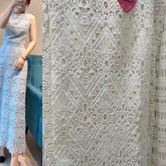 Lace fabric