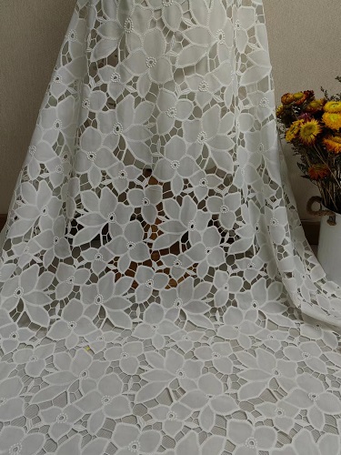 Lace fabric